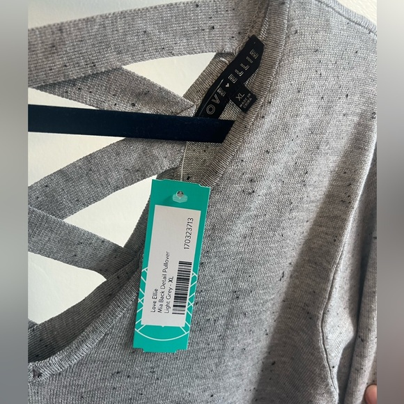 NWT Love Ellie cross Back Sweater stitch fix XL - Picture 5 of 7